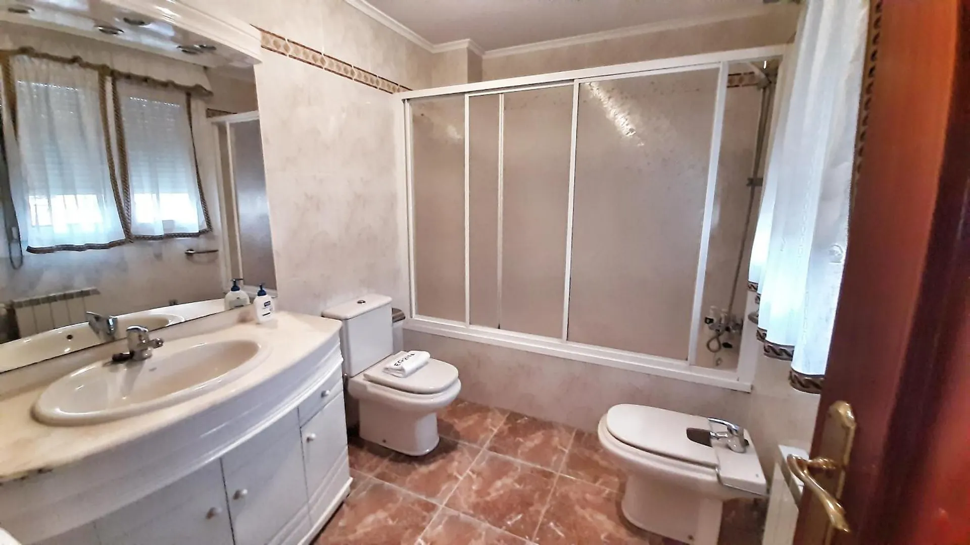 Egona- H130 Villa Adosada Con Jardin Y Txoko - Ess03192 자라우츠 0*,  스페인